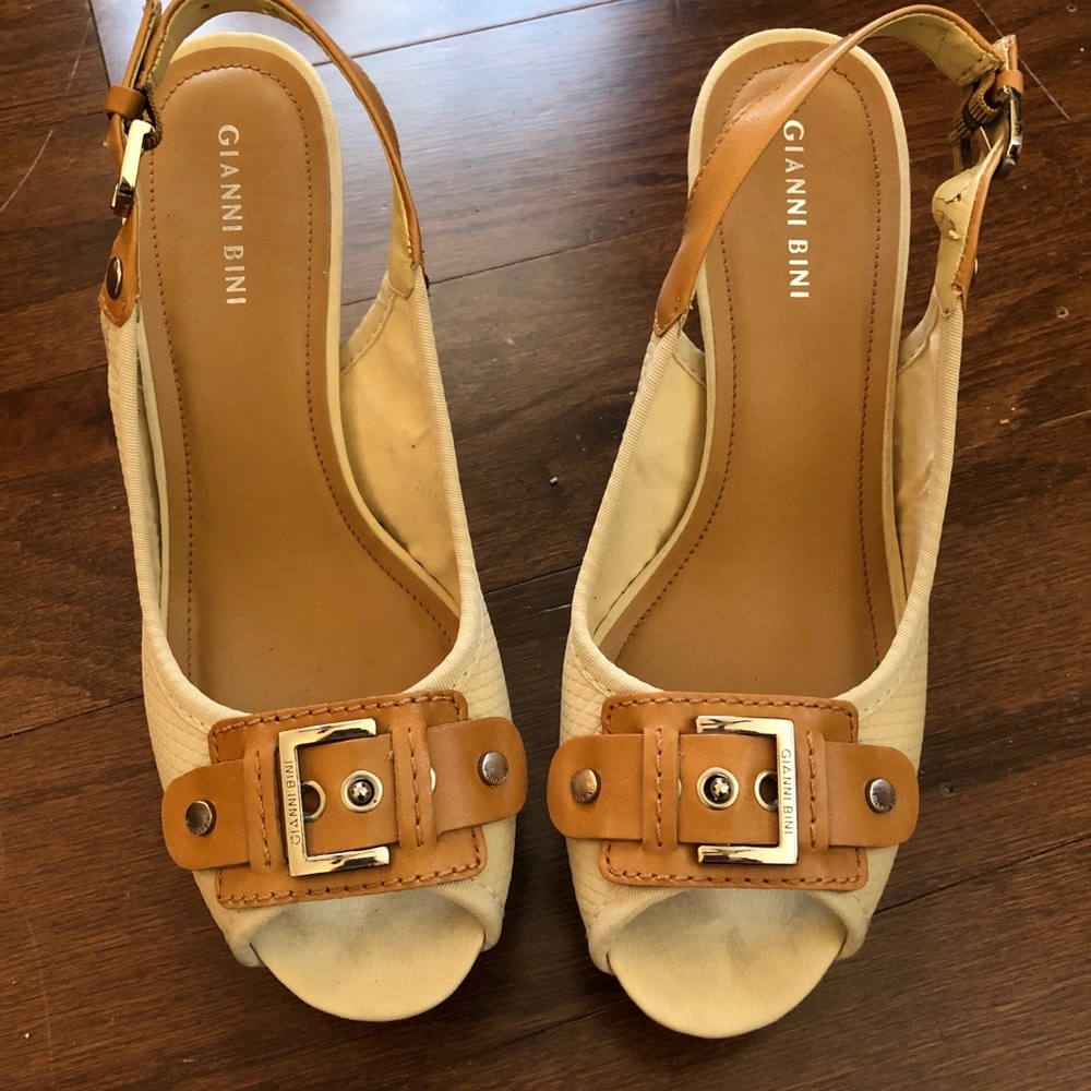 Gently Used Gianni Bini OpenToe Shoes Size 11M
